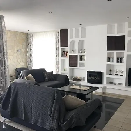 Annelie Comfortable * لا باريد