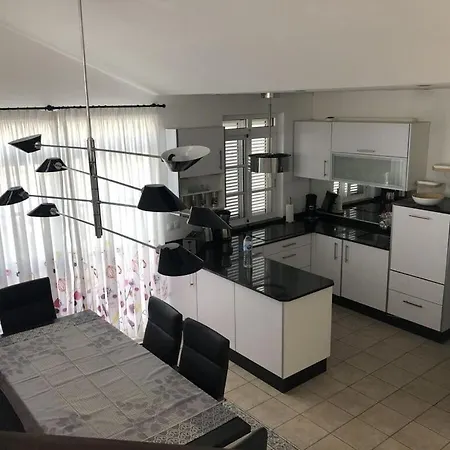 Annelie Comfortable *